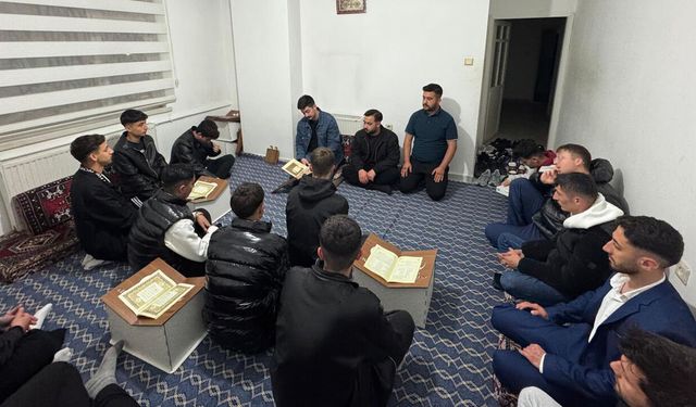 Ülkü Ocakları’nda Kur’an-ı Kerim ve dini eğitim dersleri sürüyor