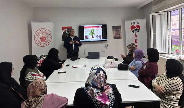 Kadınlara yönelik şiddetle mücadele eğitimi düzenlendi