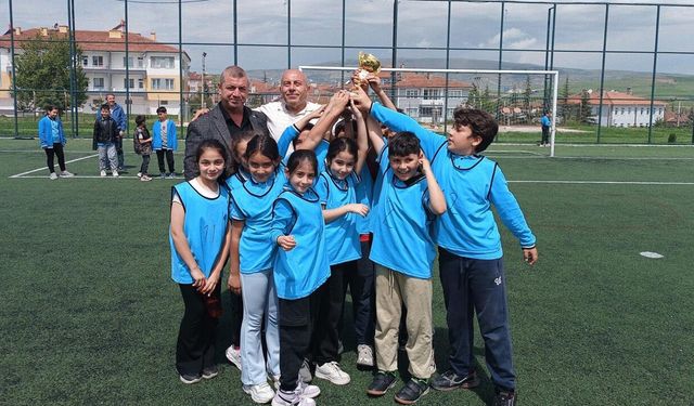 Mecitözü’nde 19 Mayıs etkinlikleri renkli görüntülere sahne oldu