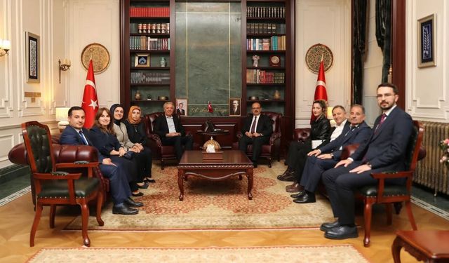 Ankara Valisi Yakup Canbolat’a hemşehrilerinden dikkat çeken hayırlı olsun ziyareti
