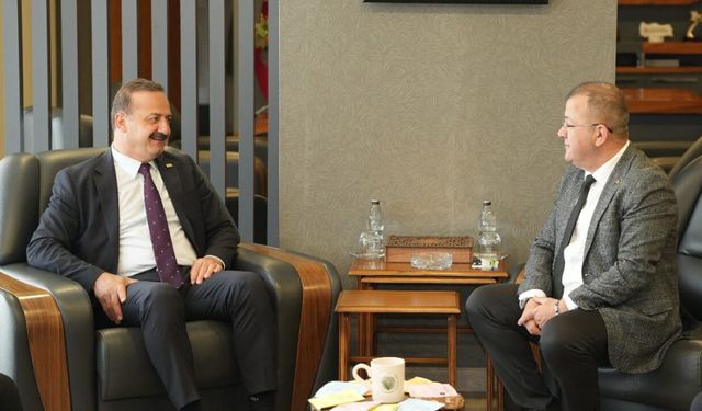 Yavuz Ağıralioğlu’ndan Çorum TSO’ya ziyaret