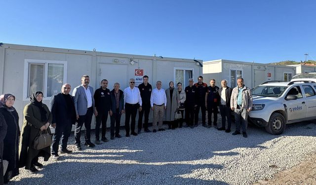 Ahlatcı, hortumdan etkilenen köylerde incelemede bulundu