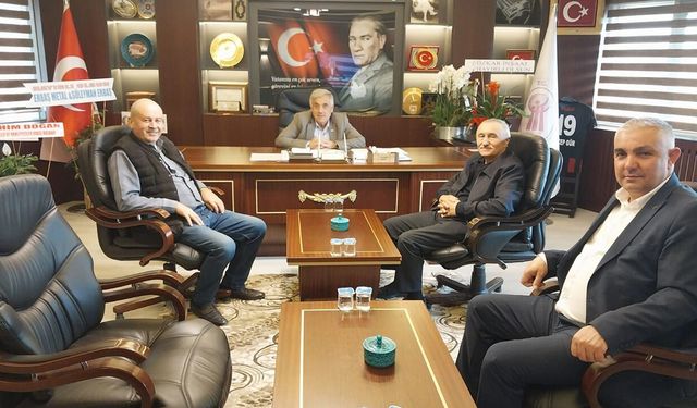 Esnaf temsilcilerinden Başkan Gür’e ziyaret