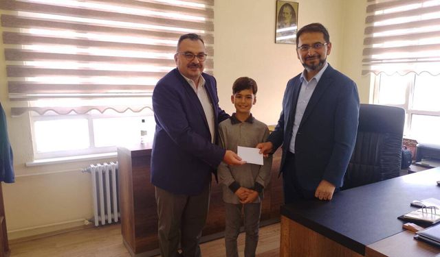 Osmancıklı hafızdan şiir yarışmasında derece