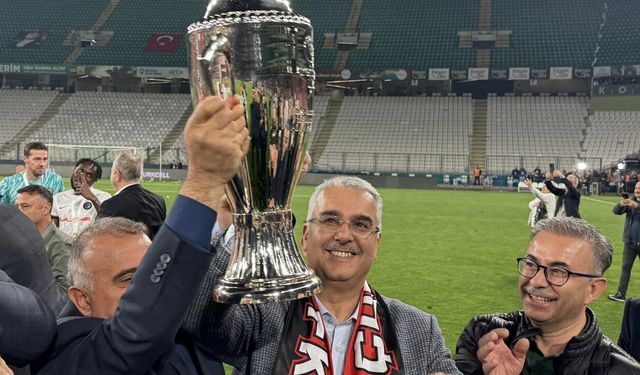Milletvekili Yusuf Ahlatcı’dan Çorum FK’ya tebrik