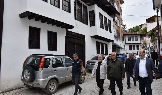 İskilip'te afet sonrası inceleme: Başkan Aşgın ve beraberindeki heyet sahaya indi