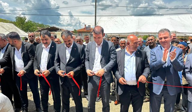 Eskiçeltek Köyü’nde taziye evi ve köy konağı dualarla açıldı