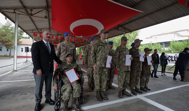 Çorum'da engelliler bir günlük temsili askerlik yaptı