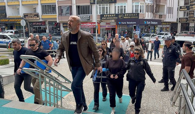Müşterilerinin adına kredi çeken şebeke çökertildi