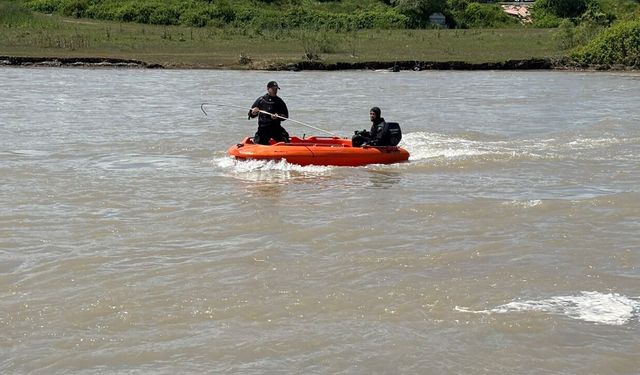 Çorum AFAD ekibi Tokat'taki arama çalışmalarında görev alıyor