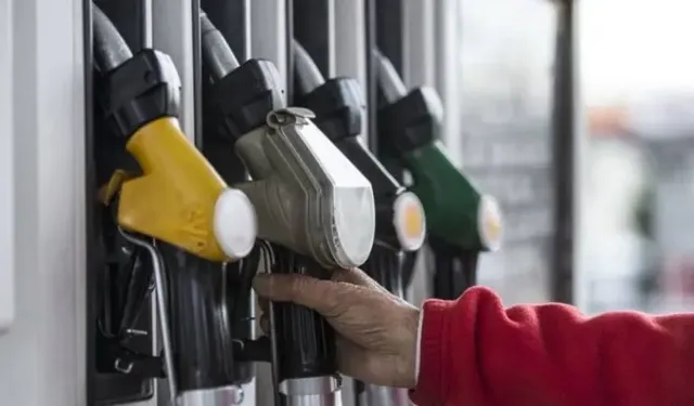 Benzin ve motorine indirim geliyor: Pompa fiyatları değişecek