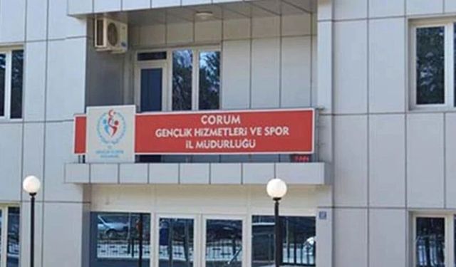 Osmancık İlçesi Semt Sahası Korkulukları Yenilenecek ve Spor Salonu Dış Cepheleri Boyanacak