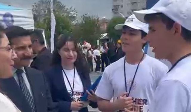 Çorum’da meslek lisesi öğrencilerinden İngilizce karşılama