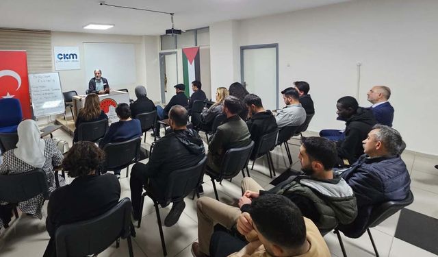 Filistin Atölyesi’nde “Bir Şey Söyler Filistin” panelleri sürüyor