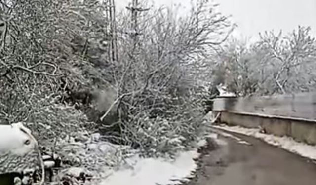Çorum'un bu köyü karla kaplandı