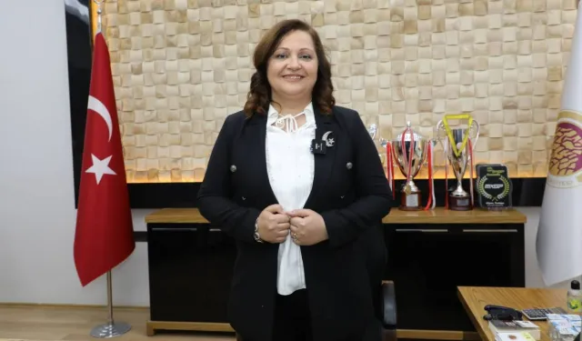 Salı günü rozetler takılıyor: 3 ilçe belediye başkanı AK Parti yolunda