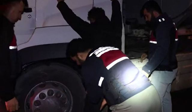 Jandarmadan operasyon: 392 şüpheliden 122'si tutuklandı