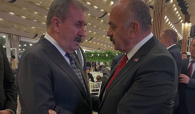 Destici’den Başkan İsbir’e Muhsin Yazıcıoğlu Parkı teşekkürü