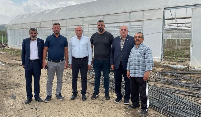 Ankara yolu üzerindeki köylerde seralar sular altında kaldı