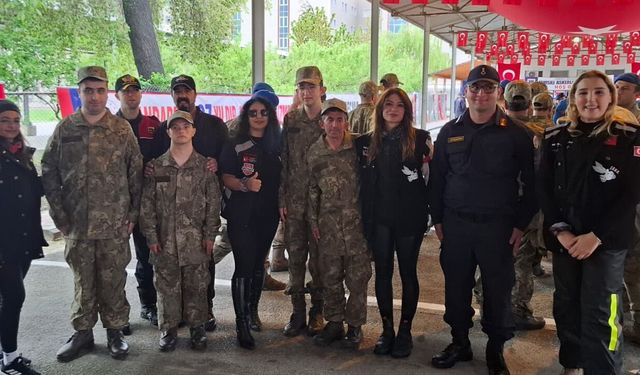 Kadın Motosiklet Kulübü, özel çocukların yemin törenine katıldı