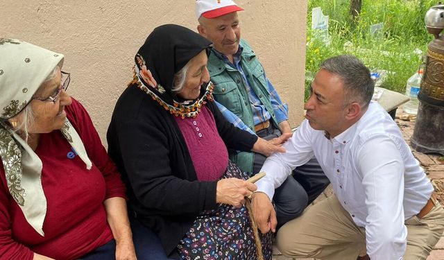 Mehmet Tahtasız’dan dikkat çeken bayram mesajı: “Bu ülkenin geleceğini kurban etmeyeceğiz”