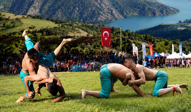 Türkiye’nin yıldız pehlivanları Oğuzlar’da buluşacak