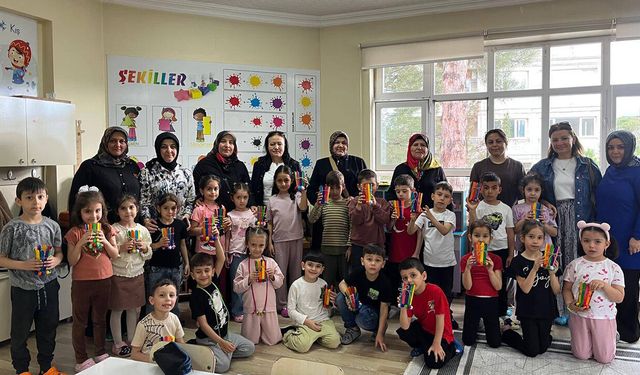 Osmancık'ta minikler ve kursiyerler el sanatlarında buluştu