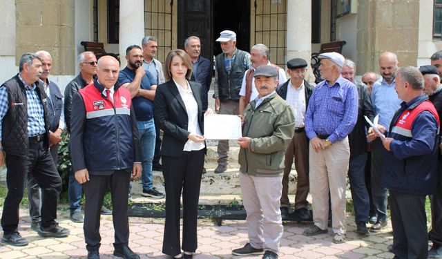 Mecitözü’nde arıcılık kursunu tamamlayan kursiyerlere belgeleri verildi