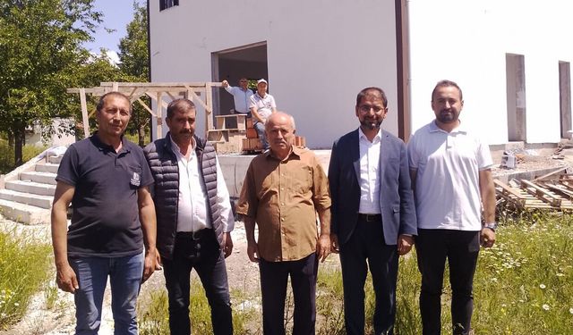 Müftü Koçak cami inşaatında incelemelerde bulundu
