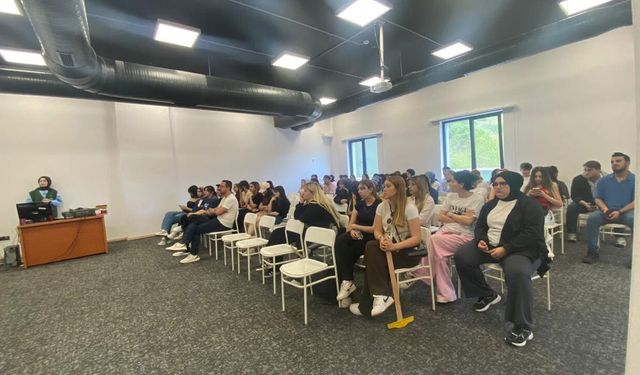 İskilip MYO’da bağımlılıkla mücadele eğitimi düzenlendi