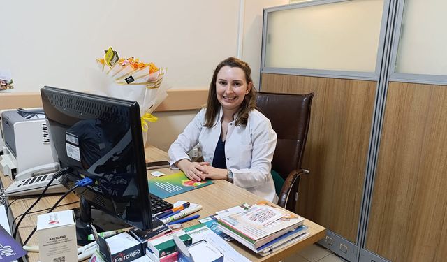 Yeni iç hastalıkları uzmanı görevine başladı