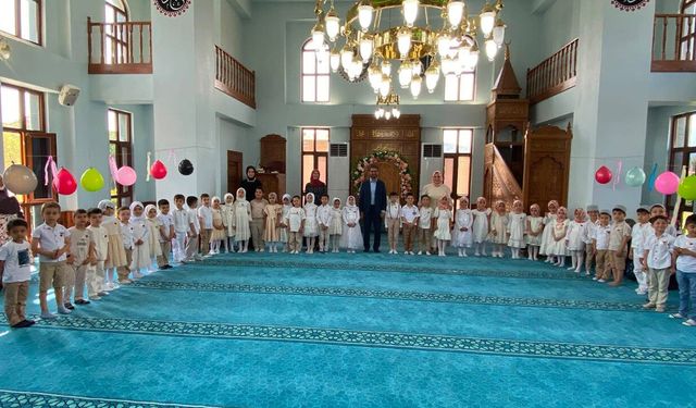 Mescid-i Aksa 4-6 Yaş Kur'an Kursu'nda yıl sonu heyecanı