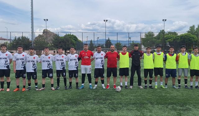 Osmancık'ta okul takımları şampiyonluk için mücadele ediyor
