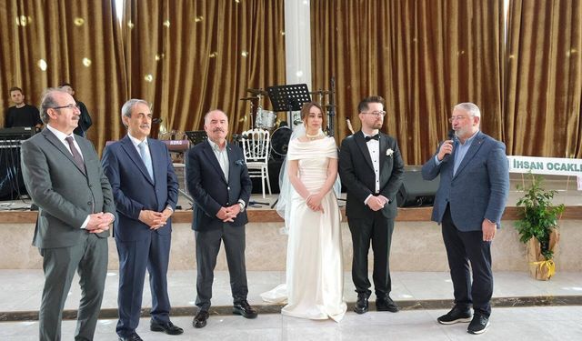 Genç Doktorlar hayatlarını birleştirdi