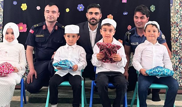 4-6 Yaş Kur’an kursu öğrencileri mezuniyet sevinci yaşadı