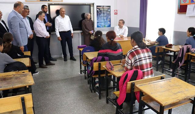 Kaymakam Dinçer'den köy okuluna yakın ilgi
