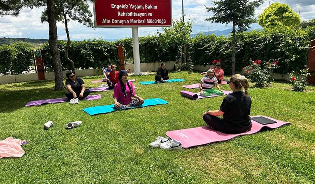 Engelsiz Yaşam Merkezinde Yoga ve Pilates etkinliği