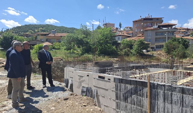 16 derslikli İmam Hatip Ortaokulu inşaatı incelendi