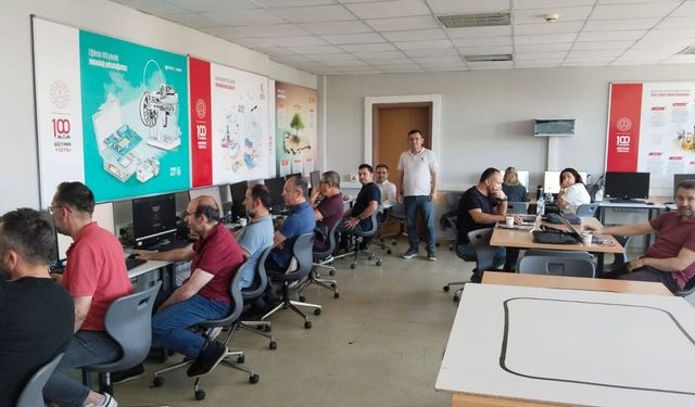 Çorum’da Öğretmenlere Yapay Zekâ Uygulamaları Kursu