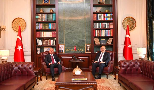 Vali Ali Çalgan, Vali Yakup Canbolat’ı ziyaret etti