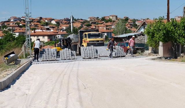 Sungurlu sokaklarında yenileme çalışmaları sürüyor