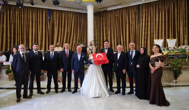 Kabakdere ve Alkan ailelerinin düğün mutluluğu
