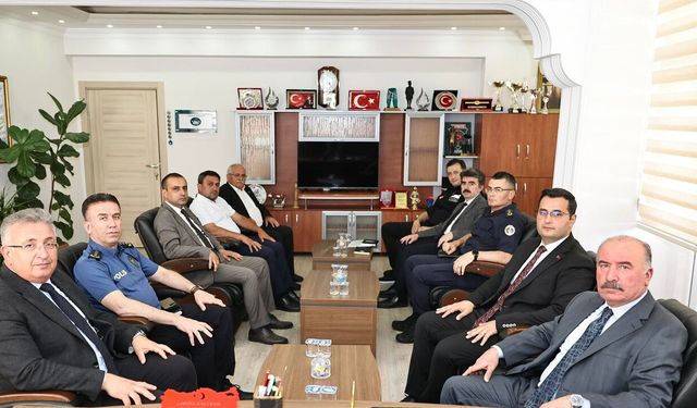 Vali Çalgan’dan Oğuzlar Belediyesi’ne Ziyaret