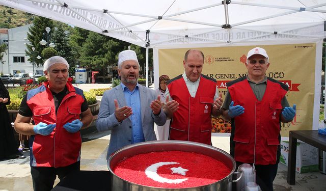 10 bin kişiye aşure ikramı: Çorum'da da dağıtılacak