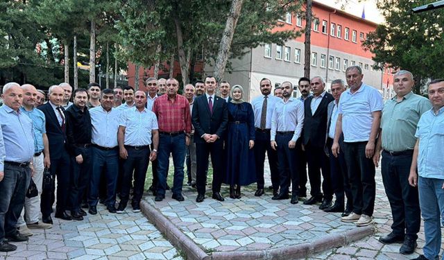 Bayat Kaymakamı Kerem Yüce’ye veda yemeği