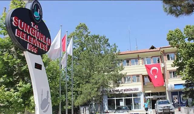 Sungurlu Belediyesi Şehitlik Anıtı ve Çevre Düzenlemesi İşi Yaptırılacak