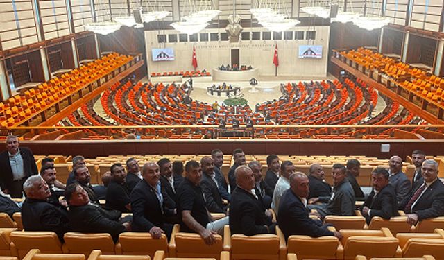 Çorumlu Muhtarlardan TBMM’de ziyaret trafiği