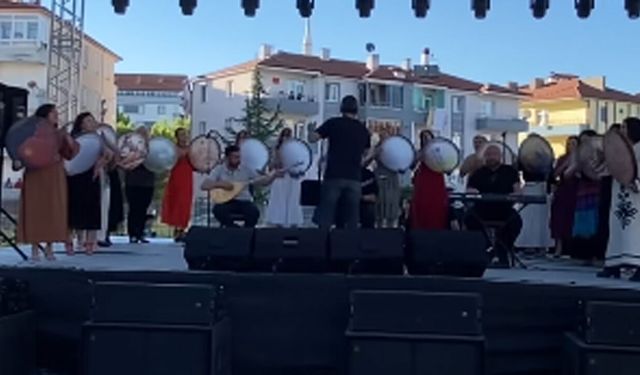 Erbane Grubu performansıyla beğeni topladı