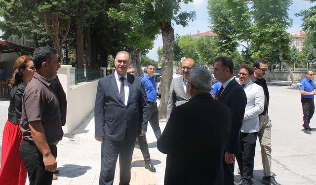 Denetimli Serbestlik Yükümlülerinden okullara renkli dokunuş