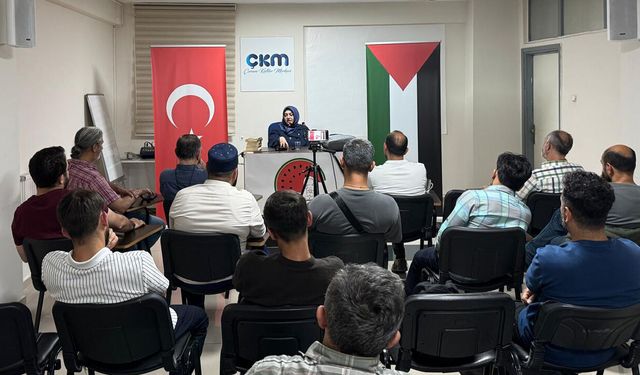 Çorum’da Filistin paneli: “İsrail çözülürken Filistinliler Sumud bilinciyle direniyor”